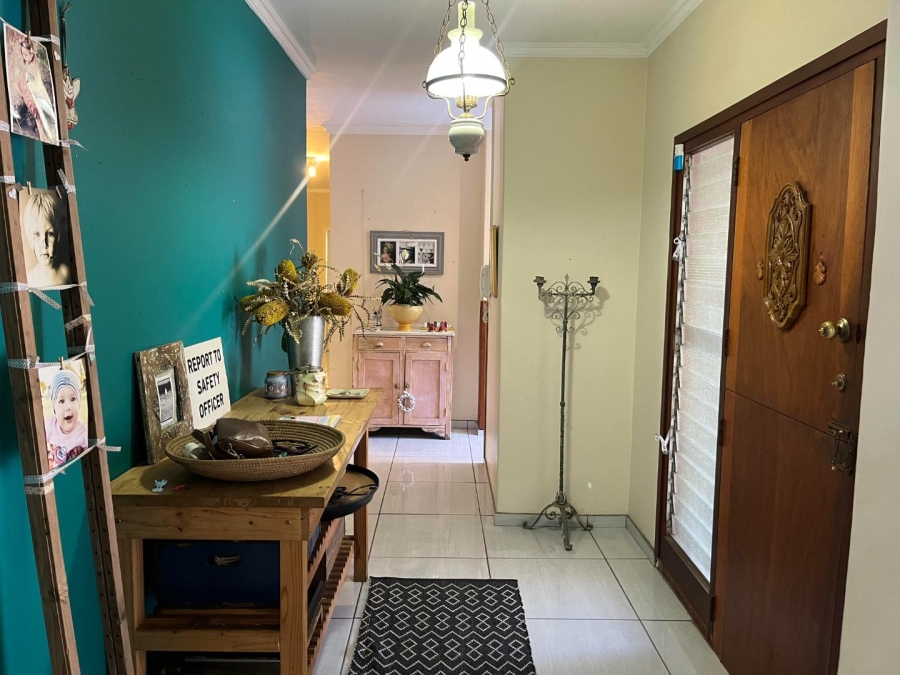 4 Bedroom Property for Sale in Middelpos Northern Cape